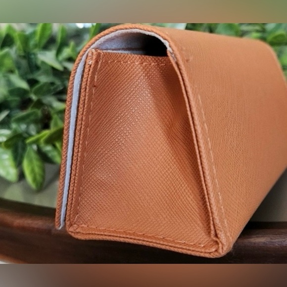 Tory Burch Orange Triangular Sunglasses and/or Makeup Clutch with cleaning cloth - Picture 5 of 9